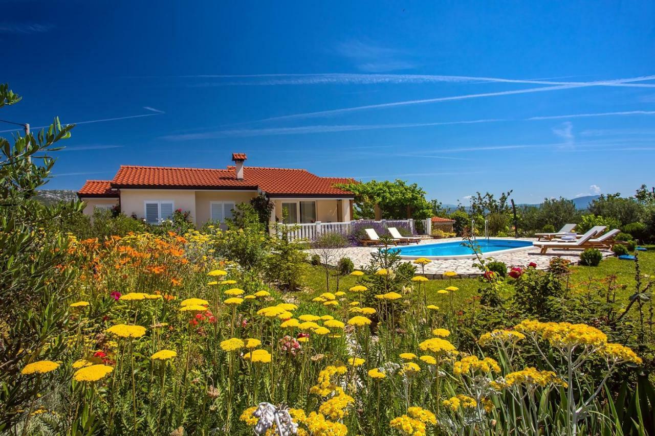 Villa Ana - 3 Bedroom Villa With Private Pool And Unspoiled Natural Environment Kucice Exterior photo